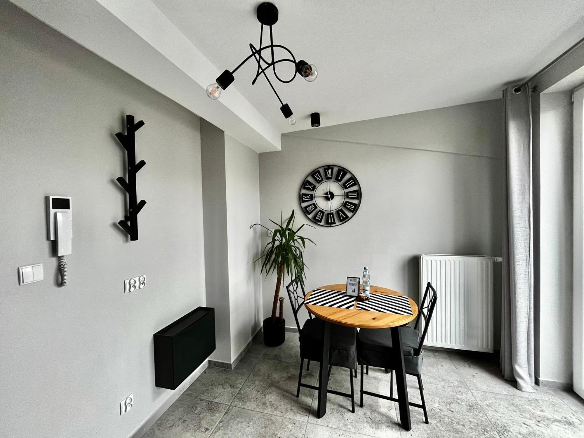 City Center Apartments Z Parkingiem Μπίντγκοστς Εξωτερικό φωτογραφία